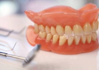 پروتز دندان با لثه نرم و نقش آن | بهترین لمینت اصفهان