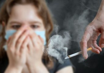 دود سیگار و پوسیدگی دندان در کودکان | بهترین دندانپزشک اصفهان