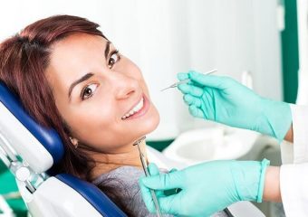 بررسی علل پر کردن جای خالی دندان | بهترین دندانپزشک اصفهان