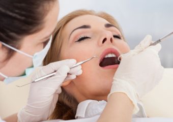 مزایای بیهوشی بیمار در ایمپلنت دندان | بهترین دندانپزشک زیبایی اصفهان