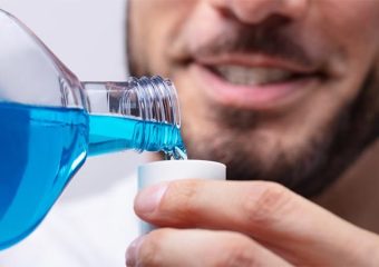 نحوه تاثیر دهانشویه بر دهان چگونه است؟ | بهترین ایمپلنت اصفهان