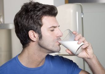 شیر و پوسیدگی دندان | بهترین ایمپلنت اصفهان