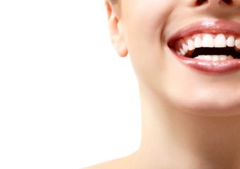 علل ایجاد تیرگی لثه | بهترین دندانپزشک اصفهان
