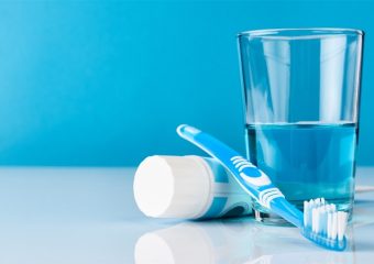 مزایا و عوارض فلوراید درمانی | بهترین دندانپزشک زیبایی اصفهان