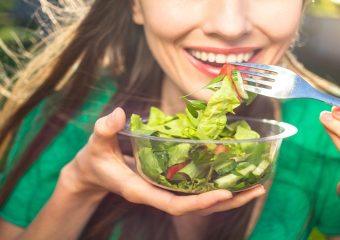 مواد غذایی مناسب تقویت دندان | بهترین دندانپزشک اصفهان