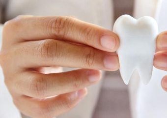 تاثیر داروهای فشار خون بر سلامت دندان | بهترین دندانپزشک زیبایی اصفهان