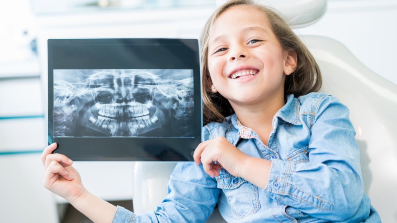 انواع رادیوگرافی دندان کودکان | بهترین ایمپلنت اصفهان | دکتر ندا مکانیک