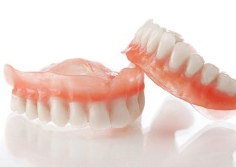 پروتز دندان موقت و دندان ژله ای | بهترین دندانپزشک اصفهان - بهترین ایمپلنت اصفهان - بهترین دندانپزشک زیبایی اصفهان - بهترین دندانپزشک کودکان اصفهان