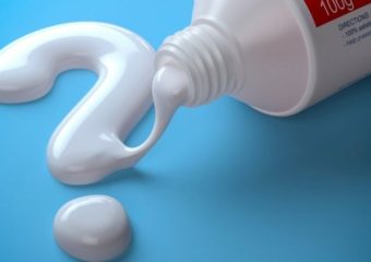 بهترین ایمپلنت اصفهان | خمیر دندان مناسب برای حفظ ترکیب رنگی دندان | بهترین دندانپزشک زیبایی اصفهان | دکتر ندا مکانیک