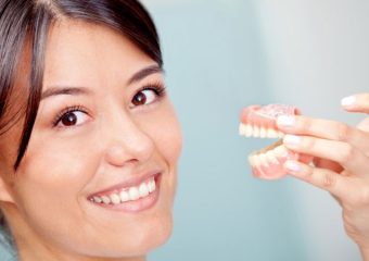 بهترین ایمپلنت اصفهان | بهترین دندانپزشک زیبایی اصفهان | نکات مراقبتی از دندان مصنوعی برای جوانان | بهترین دندانپزشک کودکان اصفهان | دکتر ندا مکانیک