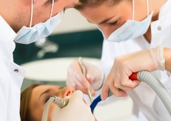 مراقبتهای قبل از جراحی لثه | بهترین دندانپزشک زیبایی اصفهان | دکتر ندا مکانیک