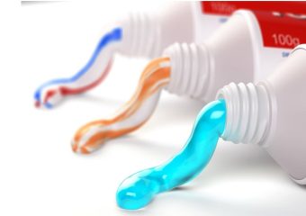 بهترین ایمپلنت اصفهان | بهترین دندانپزشک زیبایی اصفهان | انتخاب بهترین خمیر دندان برای کامپوزیت | بهترین دندانپزشک زیبایی اصفهان | دکتر ندا مکانیک