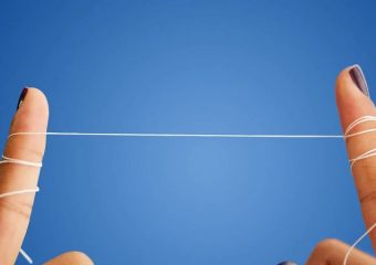 انتخاب بهترین نوع نخ دندان | بهترین دندانپزشک زیبایی اصفهان | دکتر ندا مکانیک