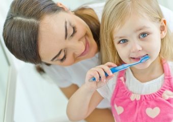 بهترین ایمپلنت اصفهان | بهترین دندانپزشک زیبایی اصفهان | روش های ایجاد انگیزه در کودکان برای مسواک زدن | بهترین دندانپزشک کودکان اصفهان | دکتر ندا مکانیک