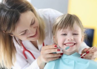 بهترین ایمپلنت اصفهان | بهترین دندانپزشک اصفهان | تشخیص زودرس تا درمان پیشرفته پوسیدگی دندان کودکان | بهترین دندانپزشک کودکان اصفهان | دکتر ندا مکانیک