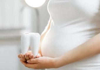 بهترین ایمپلنت اصفهان | بهترین دندانپزشک زیبایی اصفهان | بهترین دندانپزشک اصفهان | دکتر ندا مکانیک | مدیریت مشکلات دهان و دندان در بارداری