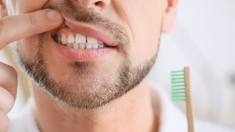 بهترین ایمپلنت اصفهان | بهترین دندانپزشک اصفهان |تاثیرات مصرف مشروبات الکلی بر سلامت دندان‌ها | بهترین دندانپزشک اصفهان | دکتر ندا مکانیک