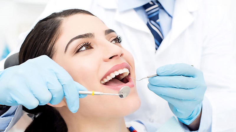 بهترین ایمپلنت اصفهان | بهترین دندانپزشک زیبایی اصفهان | دکتر ندا مکانیک | پادکست چرا دندانپزشک شدیم؟ | بهترین دندانپزشک اصفهان | دکتر ندا مکانیک