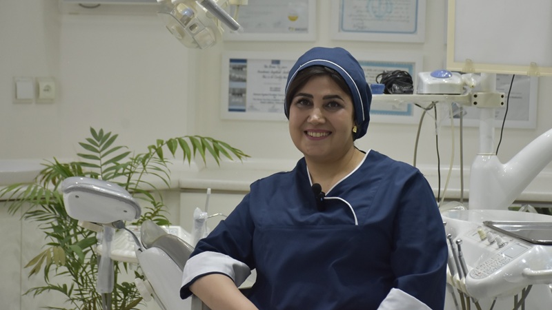 دکتر ندا مکانیک | بهترین دندانپزشک زیبایی اصفهان