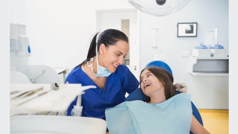 چالش‌های اخلاقی در درمان دندانپزشکی کودکان | بهترین دندانپزشک کودکان اصفهان | دکتر ندا مکانیک