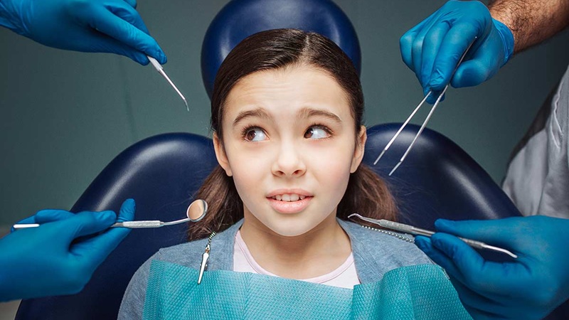 بهترین ایمپلنت اصفهان | بهترین دندانپزشک زیبایی اصفهان | دکتر مکانیک | بهترین دندانپزشک اصفهان | بهترین دندانپزشک کودکان اصفهان | روش‌های نوین کاهش درد و اضطراب در دندان‌پزشکی کودکان