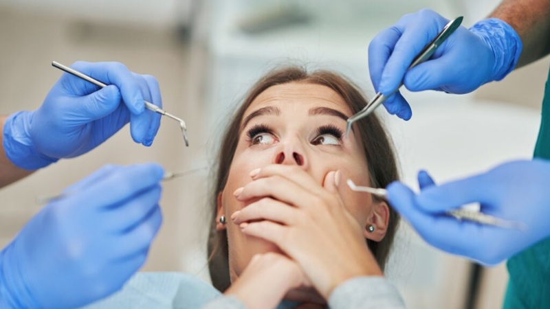 بهترین ایمپلنت اصفهان | بهترین دندانپزشک زیبایی اصفهان | دکتر مکانیک | بهترین دندانپزشک اصفهان | بهترین دندانپزشک کودکان اصفهان | مدیریت اضطراب دندانپزشکی